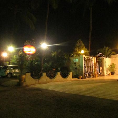 Hotel Sai Regency Daman Luaran gambar