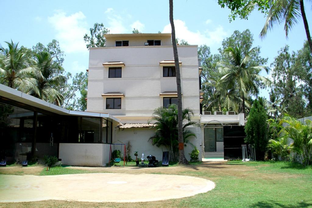 Hotel Sai Regency Daman Luaran gambar