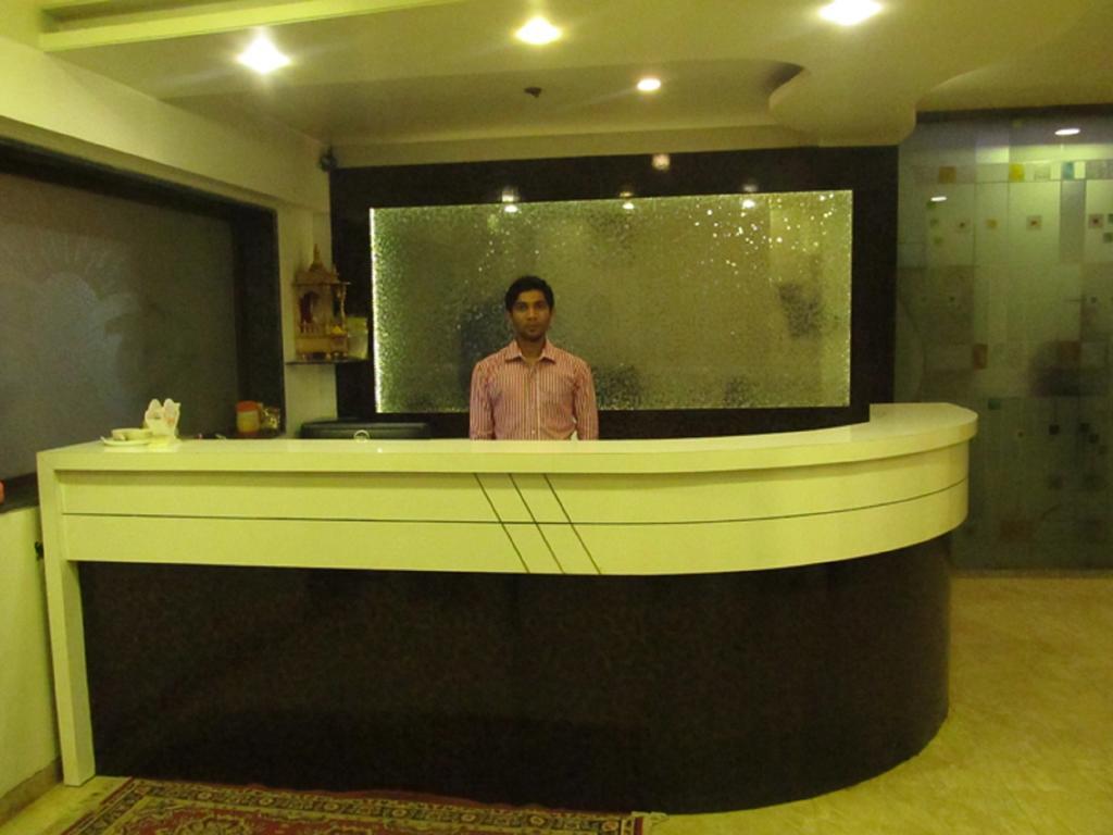 Hotel Sai Regency Daman Luaran gambar