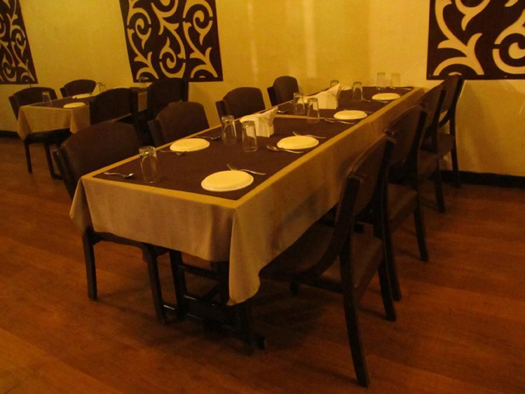 Hotel Sai Regency Daman Luaran gambar