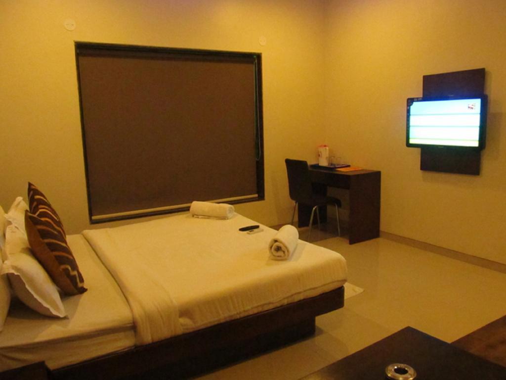 Hotel Sai Regency Daman Bilik gambar