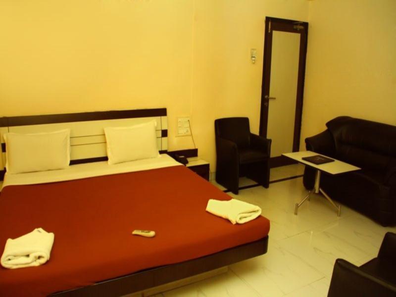 Hotel Sai Regency Daman Luaran gambar