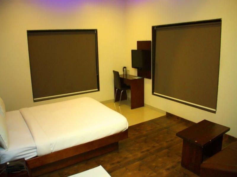 Hotel Sai Regency Daman Luaran gambar
